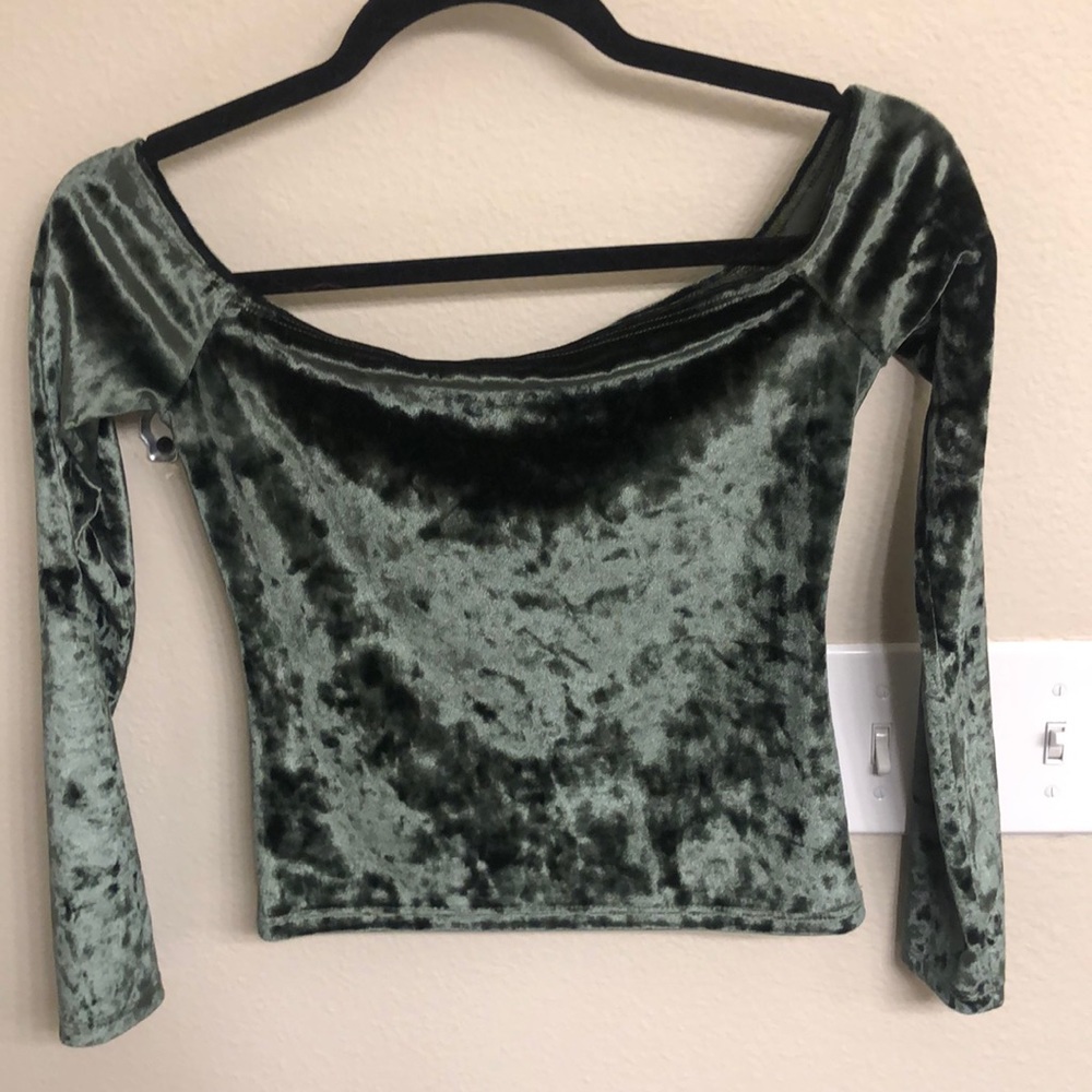 Silence and Noise Green Velvet Top